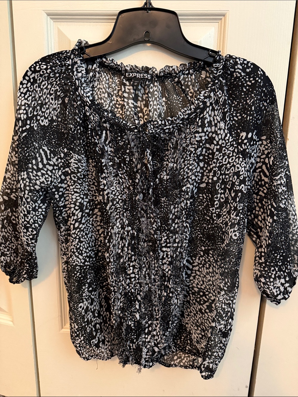 Express Black & White Printed Peasant Blouse